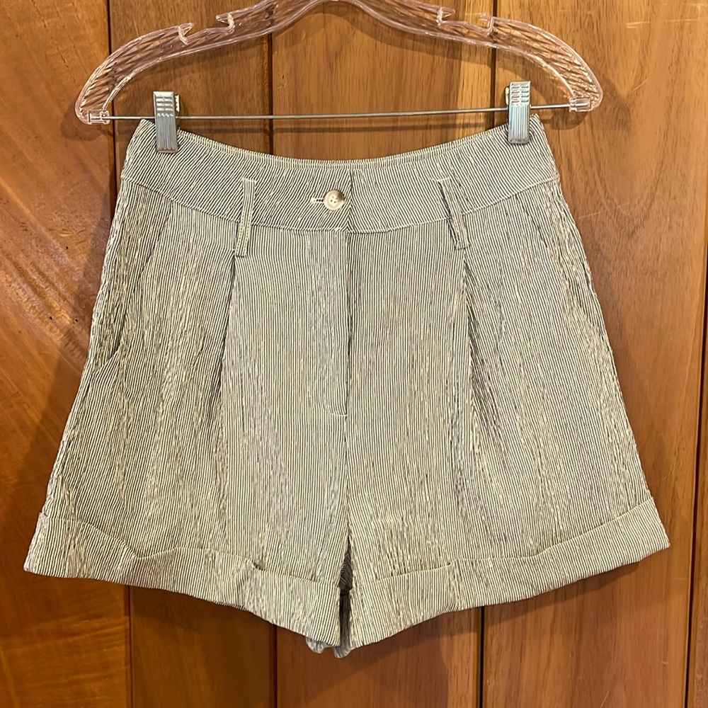 Andthewhy Lauren Shorts, chambray stripe, size small